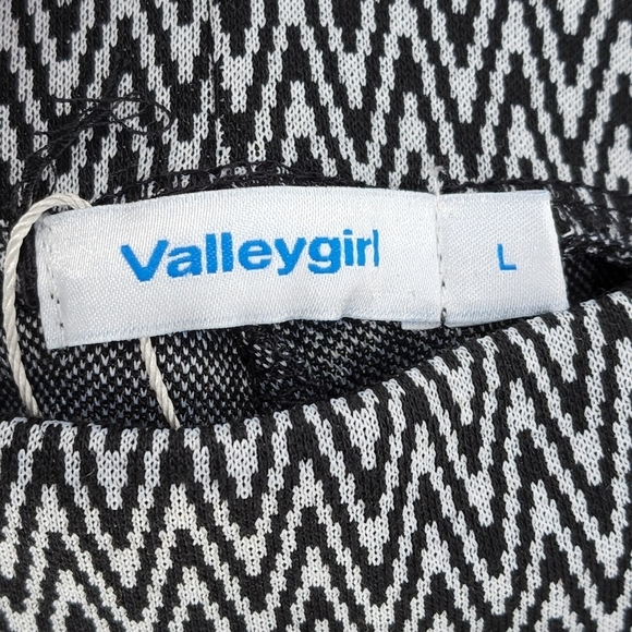 Valley Girl Women's High Rise Slim Chevron Pattern Flare Pants - L - Picture 3 of 6